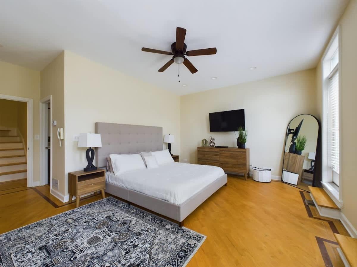 Luxe 4Br With Hot Tub & Game Room Чикаго Екстериор снимка