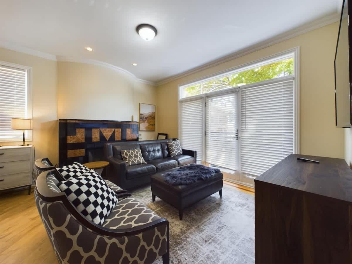 Luxe 4Br With Hot Tub & Game Room Чикаго Екстериор снимка